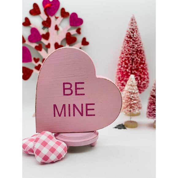 Valentine's Conversation Heart Wood Sign Decor 8" - Picture 1 of 2